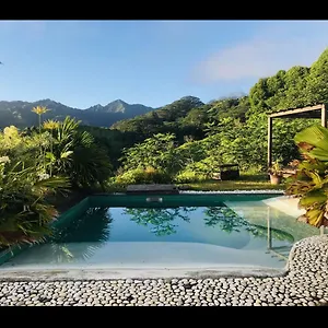 Te Fiti Island Break Konukevi